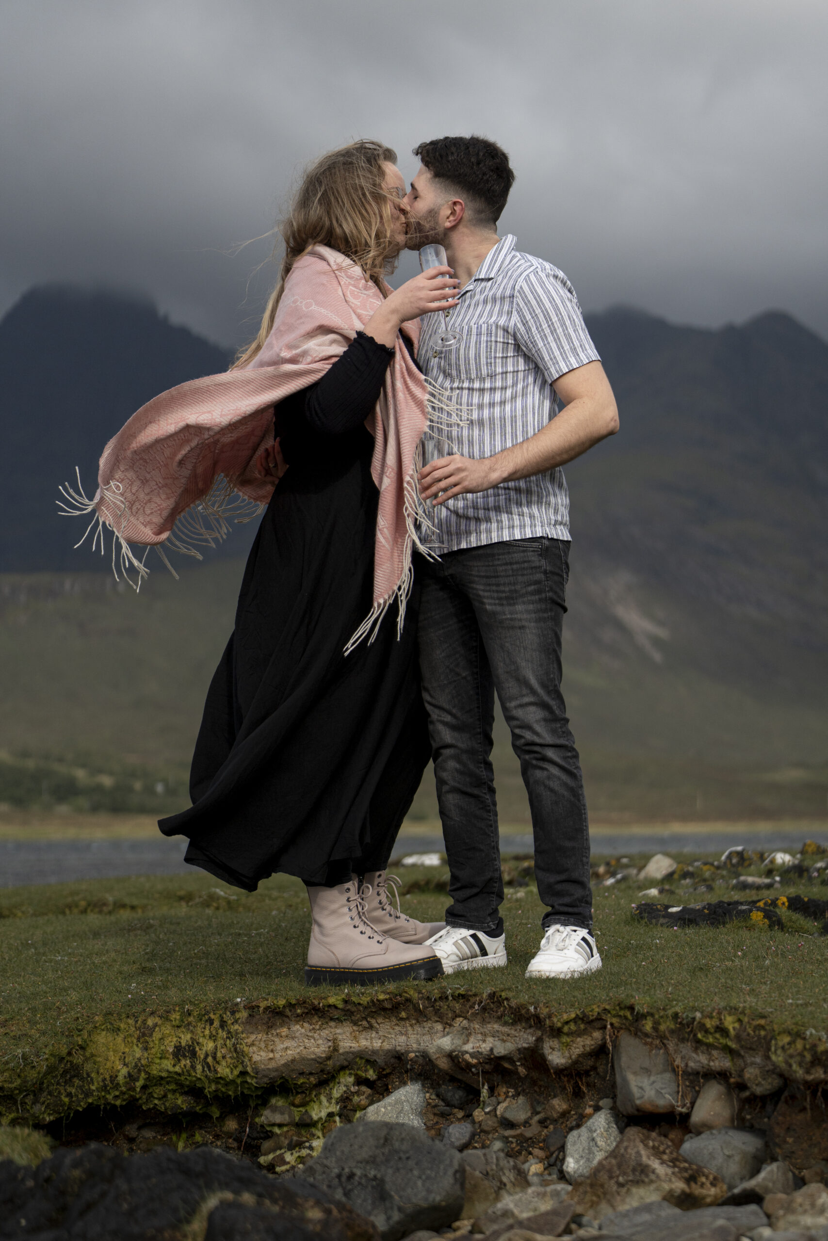Proposing on the isle of skye with a photographer to capture the moment!